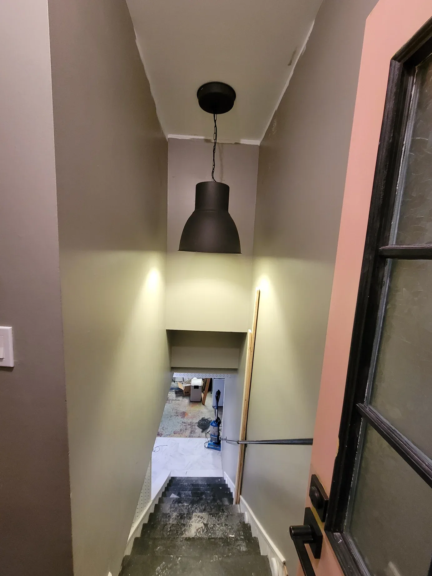 Stairwell lighting installation