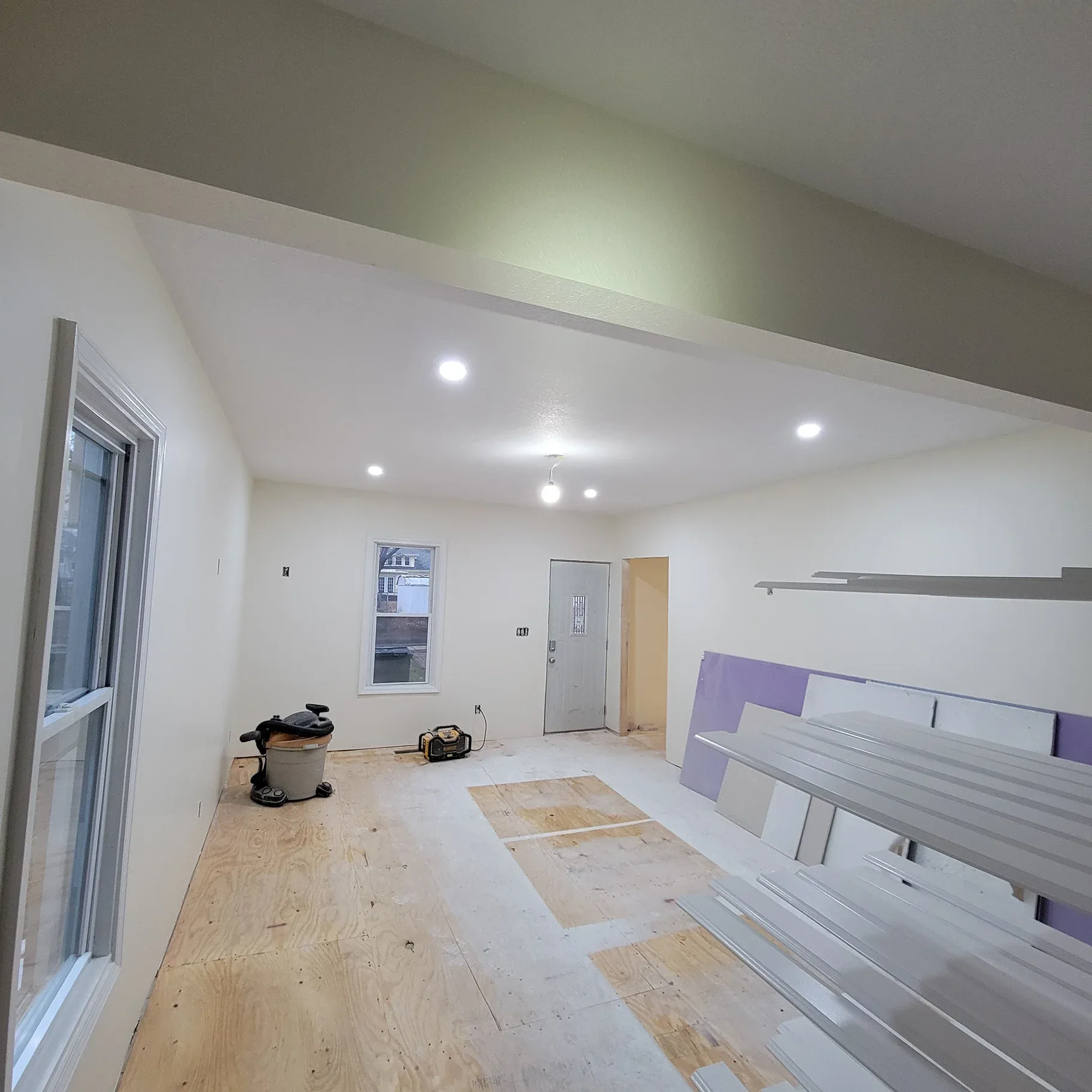 Whole house remodel can light installation
